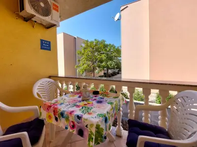 Ferienwohnung für 4 Personen (43 m²) in Klenovica 2/10