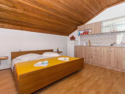 Ferienwohnung für 2 Personen (25 m²) in Zastražišće 10/10