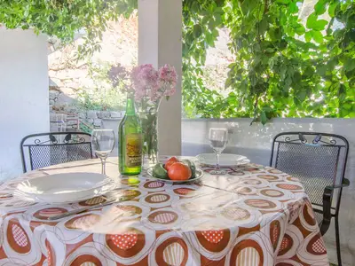 Ferienwohnung für 2 Personen (19 m²) in Zastražišće 2/10