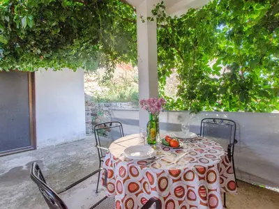 Ferienwohnung für 2 Personen (19 m²) in Zastražišće 3/10