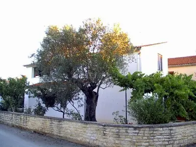 Außenansicht des Gebäudes. Strassen Blick