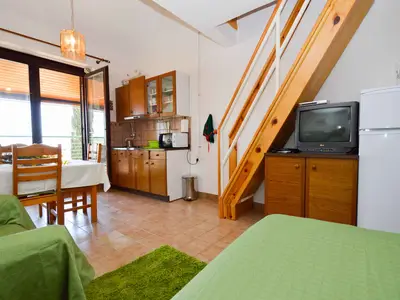Ferienwohnung für 4 Personen (40 m²) in Duga Uvala 8/10
