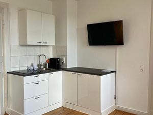 23672262-Ferienwohnung-3--300x225-5