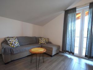 21722901-Ferienwohnung-5--300x225-5