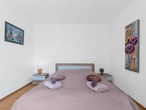 23973683-Ferienwohnung-4--300x225-2