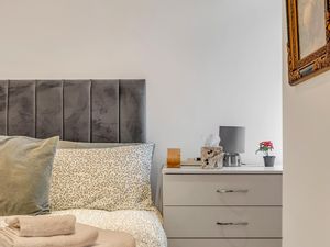 23989439-Ferienwohnung-2--300x225-1