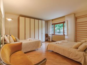 23739888-Ferienwohnung-5--300x225-3