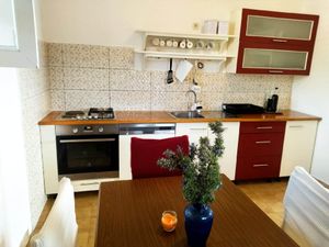 23682527-Ferienwohnung-6--300x225-5