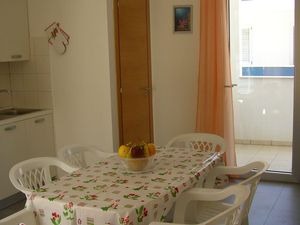 22441843-Ferienwohnung-6--300x225-3