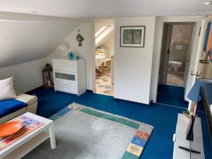 22772471-Ferienwohnung-2--300x225-5