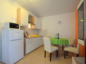 21722933-Ferienwohnung-5--300x225-1