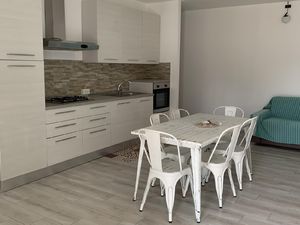 23438560-Ferienwohnung-5--300x225-2