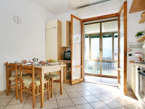 23525891-Ferienwohnung-6--300x225-4