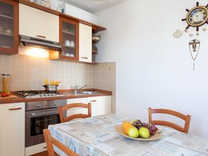 23675692-Ferienwohnung-4--300x225-4