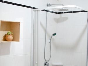 23670482-Ferienwohnung-6--300x225-3