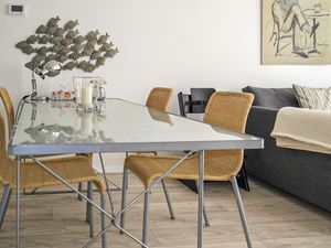 23746392-Ferienwohnung-3--300x225-4