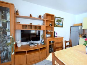 23433913-Ferienwohnung-8--300x225-3