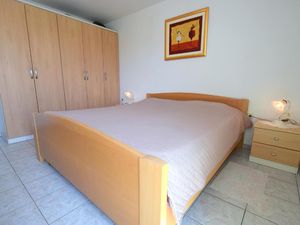 23433913-Ferienwohnung-8--300x225-5