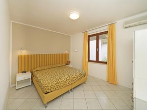 23759494-Ferienwohnung-4--300x225-3