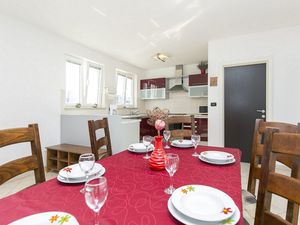 23951004-Ferienwohnung-6--300x225-4