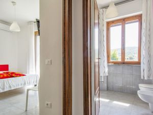 23859444-Ferienwohnung-6--300x225-1