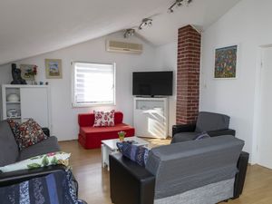 23994743-Ferienwohnung-9--300x225-5