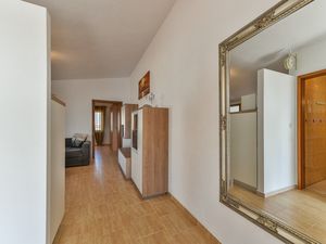 23942729-Ferienwohnung-6--300x225-1