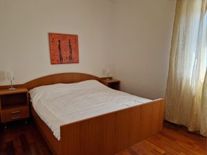 23947269-Ferienwohnung-6--300x225-2