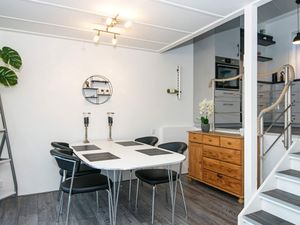 23448437-Ferienwohnung-4--300x225-5