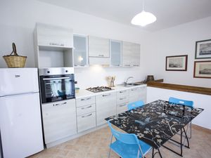 23541233-Ferienwohnung-6--300x225-5