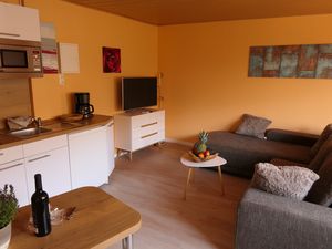 21988277-Ferienwohnung-2--300x225-2