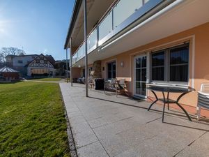 23783504-Ferienwohnung-2--300x225-2