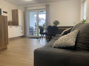 23955368-Ferienwohnung-4--300x225-4