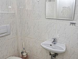 22272773-Ferienwohnung-6--300x225-5