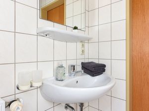 23972665-Ferienwohnung-2--300x225-4