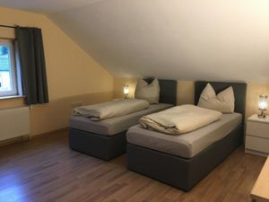 23911895-Ferienwohnung-6--300x225-2