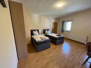 23982525-Ferienwohnung-6--300x225-4