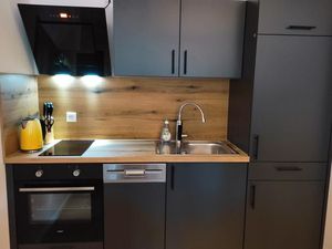 23925301-Ferienwohnung-3--300x225-3