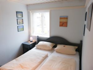 Doppelbettschlafzimmer in der Ferienwohnun Brombelbei in Süddorf auf Amrum