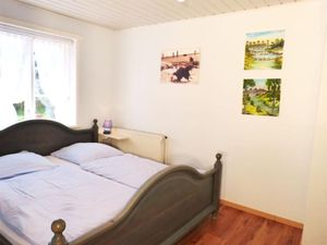 23881018-Ferienwohnung-4--300x225-2