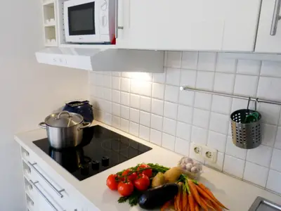 Küche in der Ferienwohnung Hopelfask in Süddorf auf Amrum