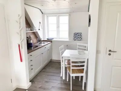 Küche in der Ferienwohnung Frisia 4 in Norddorf auf Amrum