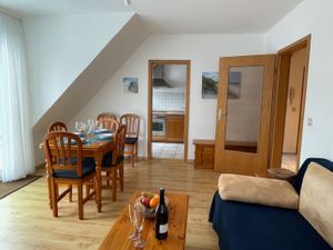 23870763-Ferienwohnung-6--300x225-2