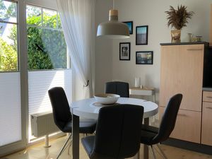 23870793-Ferienwohnung-2--300x225-4