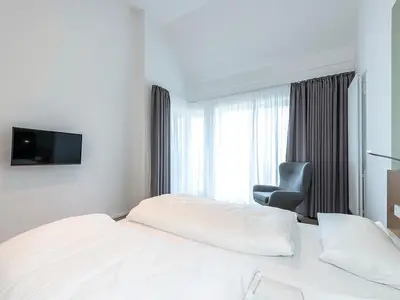 Schlafzimmer mit TV