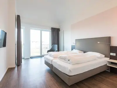 Schlafzimmer mit Boxspringbett