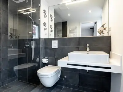 Badezimmer mit ebenerdiger Regendusche - gbmv1-04 - Großenbrode