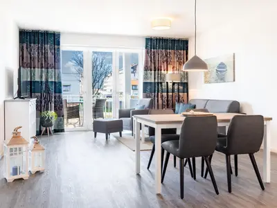 Wohn-/Essbereich mit Zugang zum Balkon - gbmv0-03 - Großenbrode