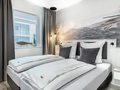 Schlafzimmer mit Boxspringbett
