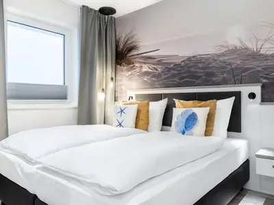 Schlafzimmer mit Fenster